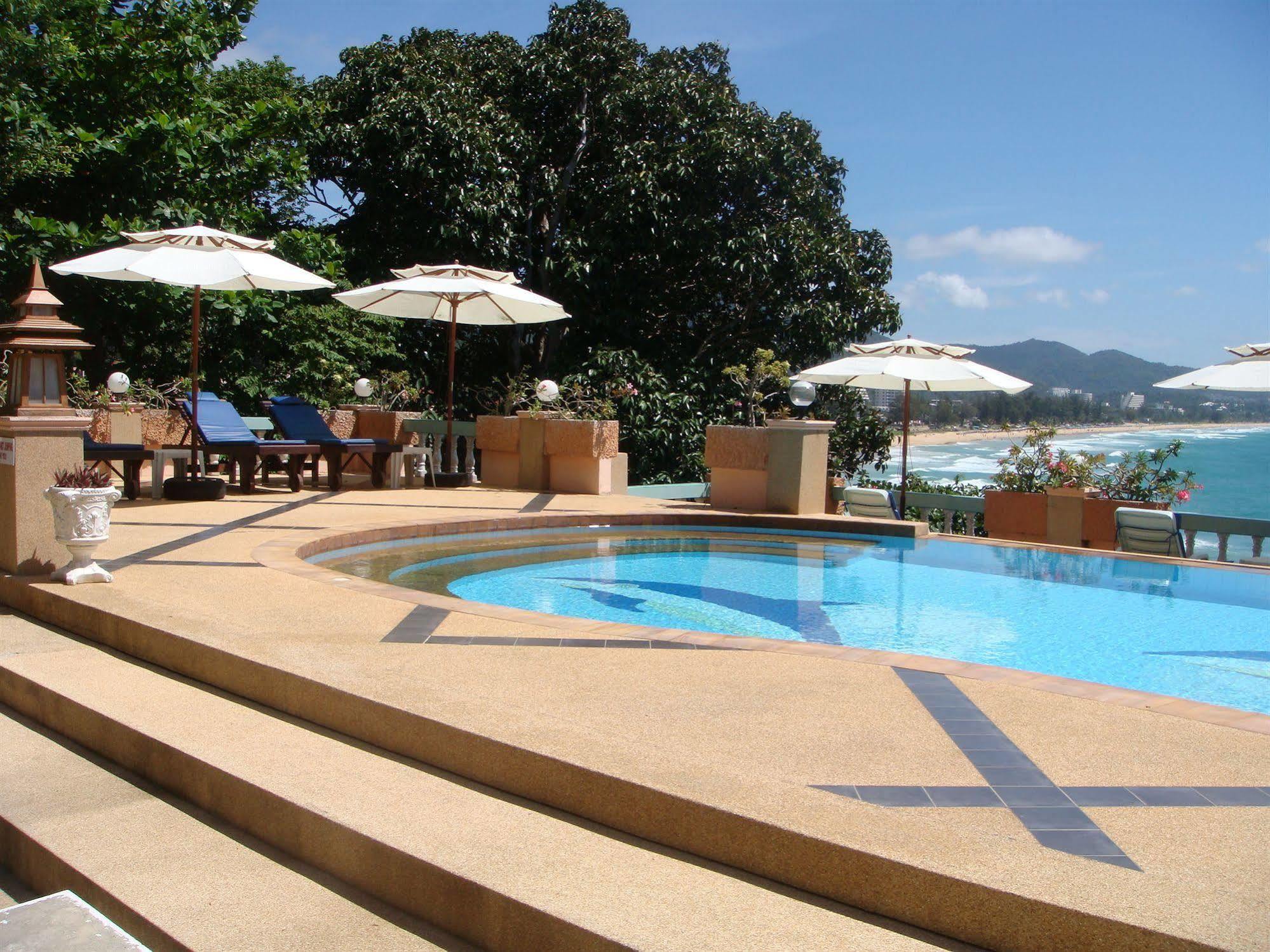 Курортный комплекс Baan Hill Phuket 3*