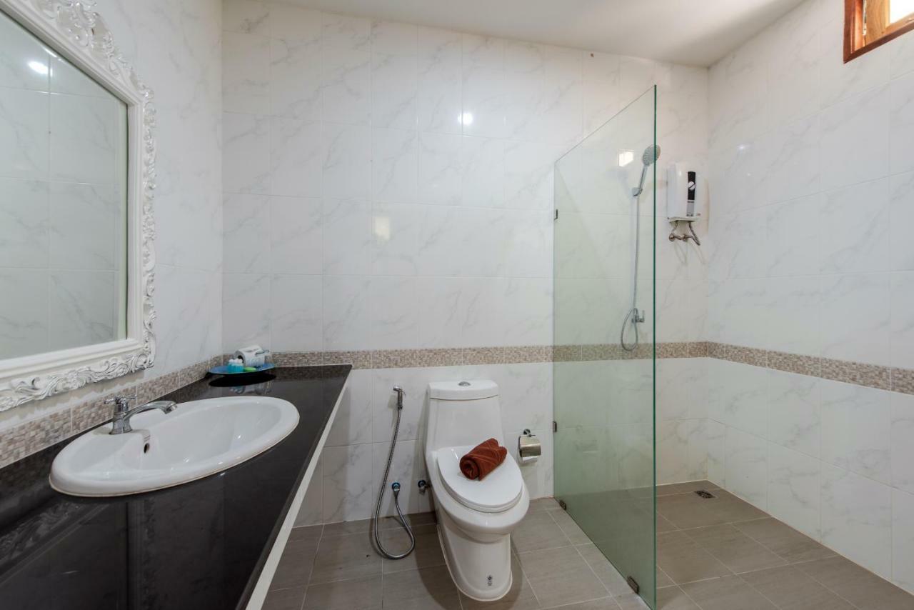 Baan Hill Phuket Resor